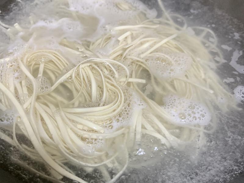 河老虎做法：揭秘宠物护理人员的温馨日常